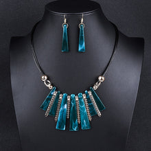 Load image into Gallery viewer, Luxury Vintage