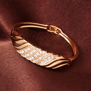 Trendy Gold Bracelet